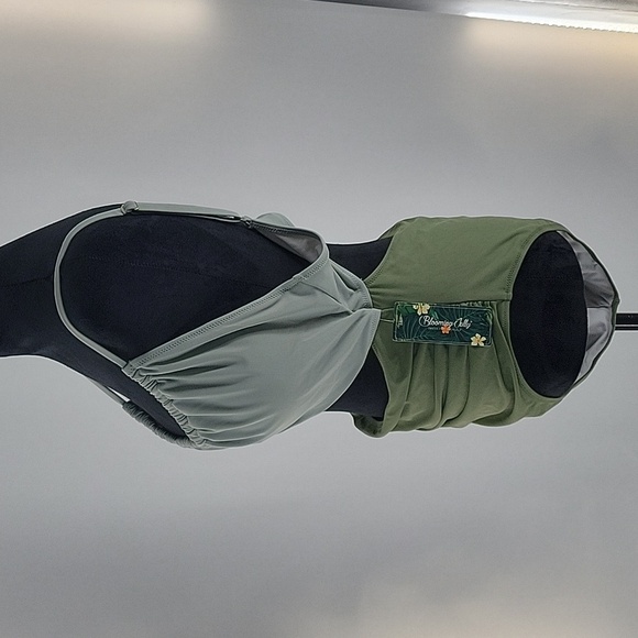 Stylish Olive Green Cutout Swimsuit NWT - Picture 11 of 16